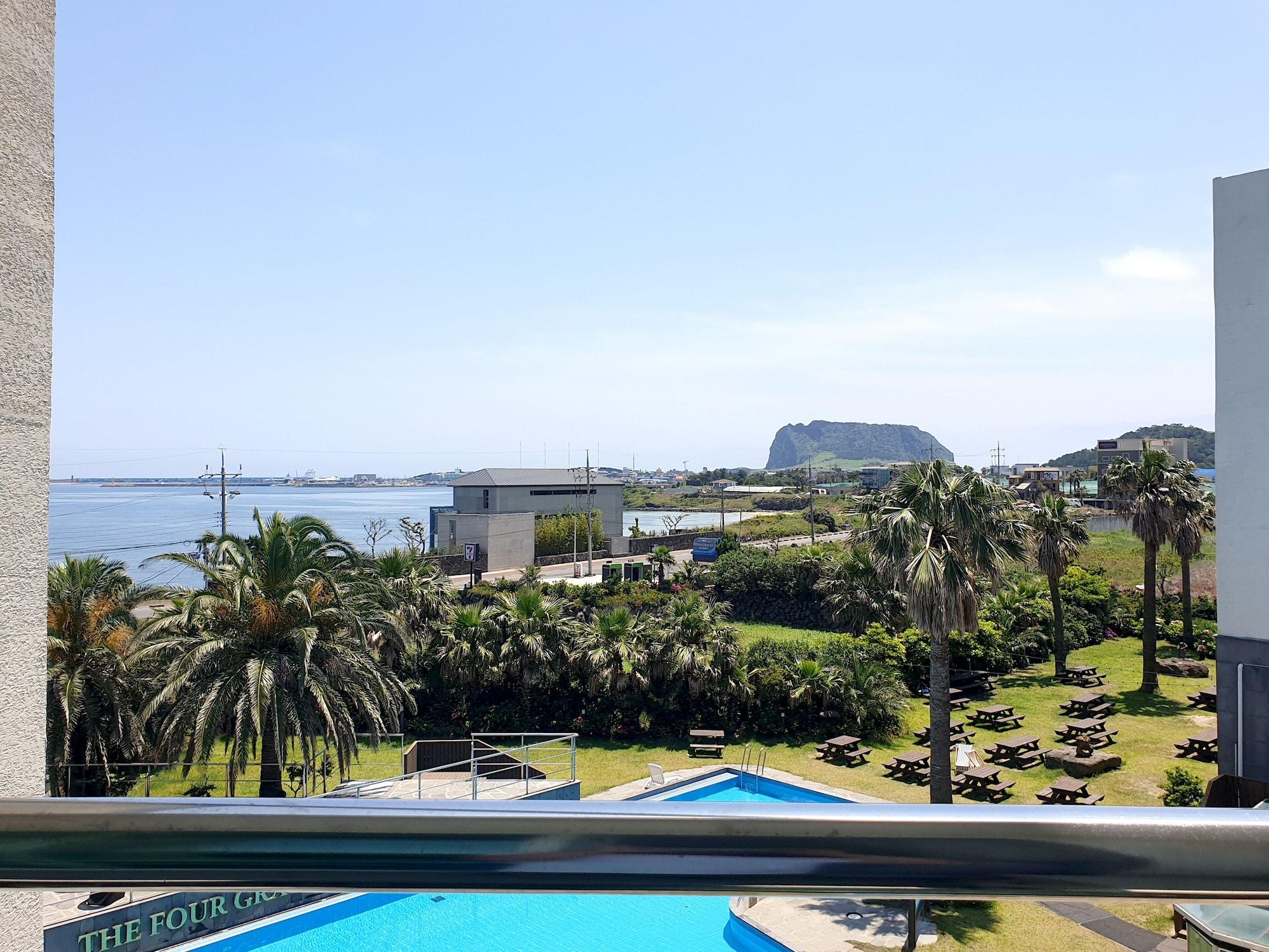 The Four Graces Resort Jeju Extérieur photo