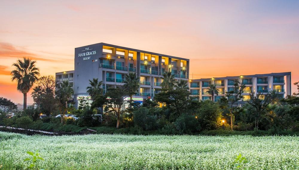 The Four Graces Resort Jeju Extérieur photo