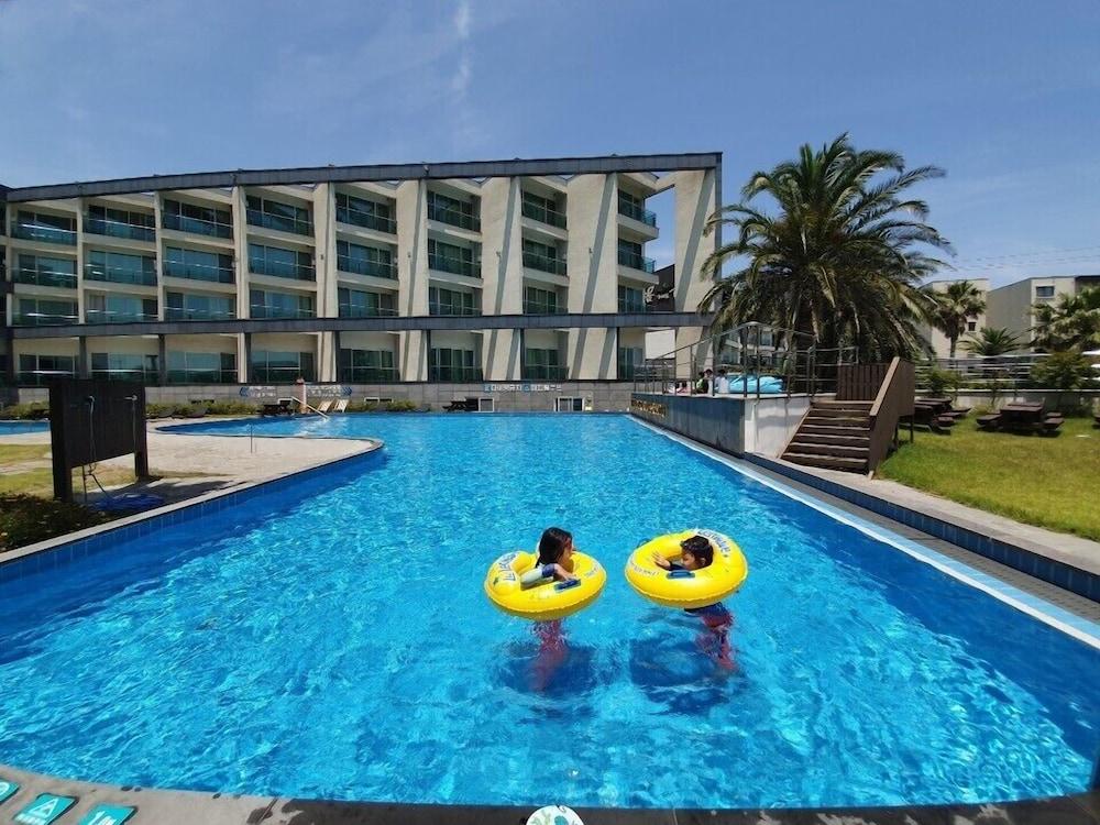 The Four Graces Resort Jeju Extérieur photo
