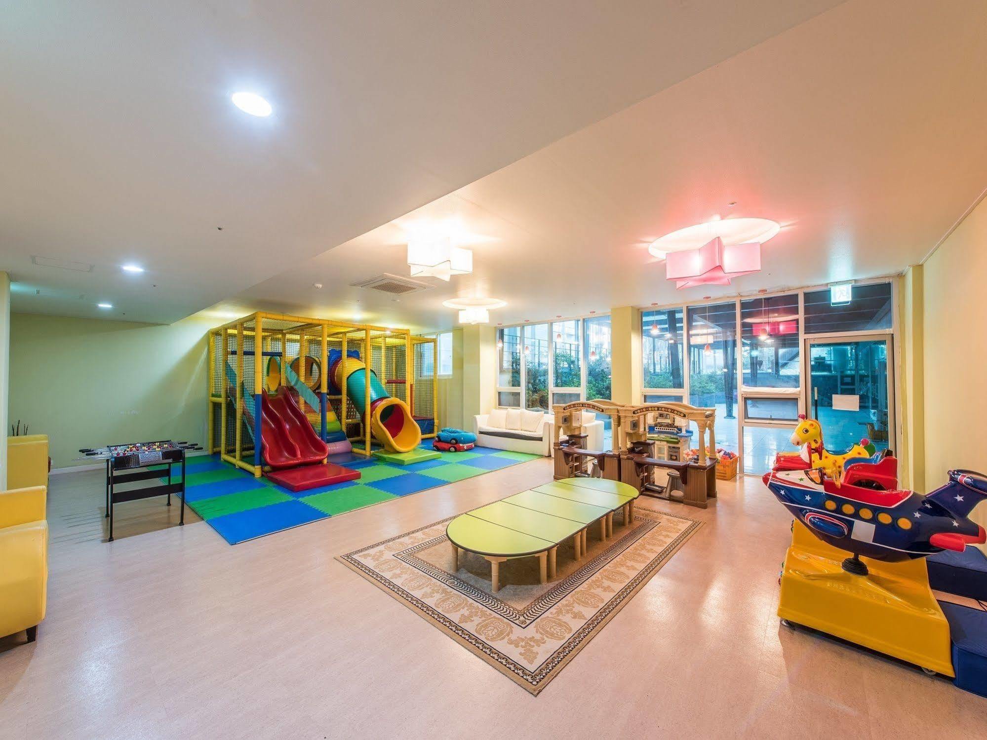 The Four Graces Resort Jeju Extérieur photo