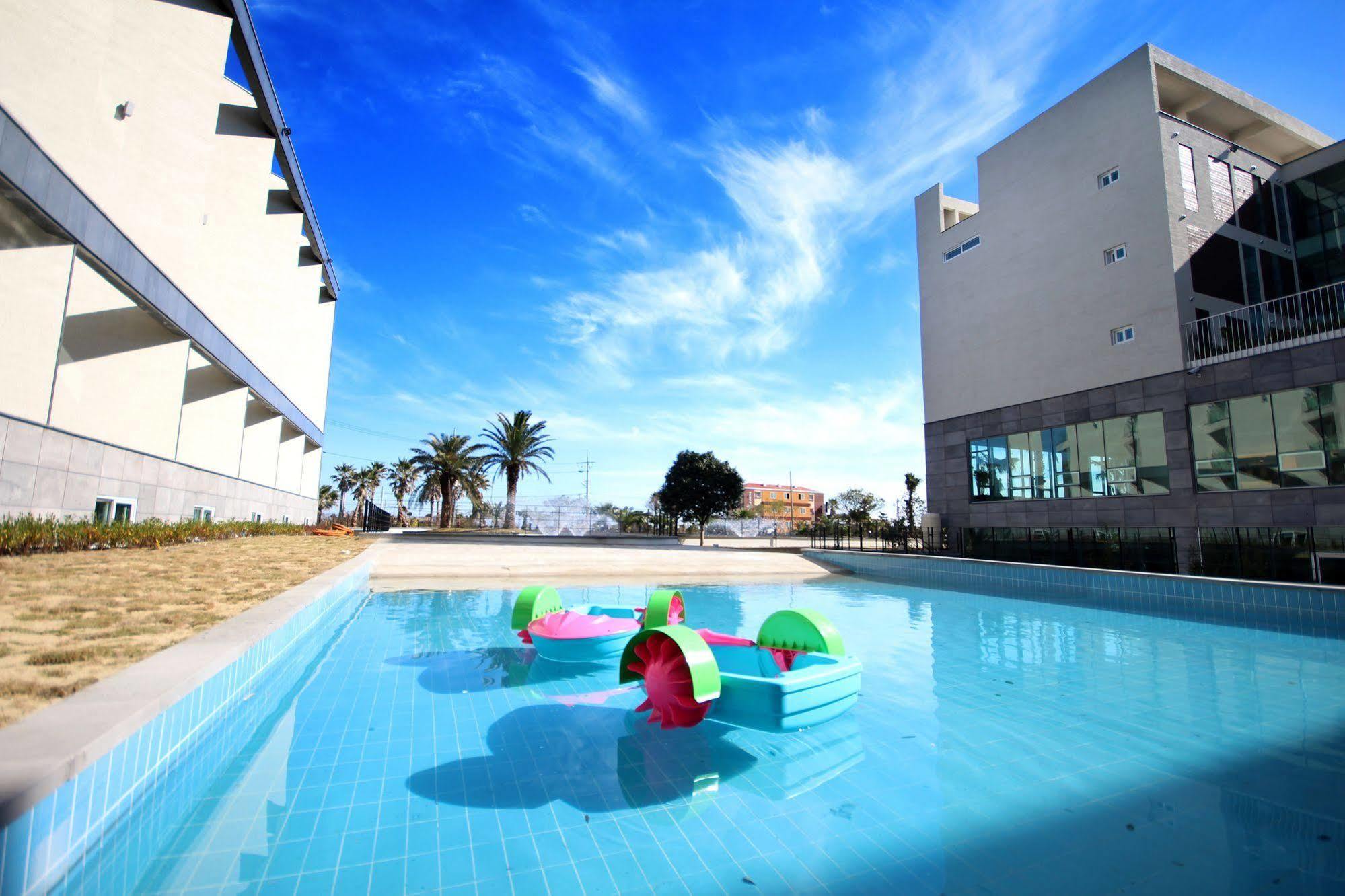 The Four Graces Resort Jeju Extérieur photo