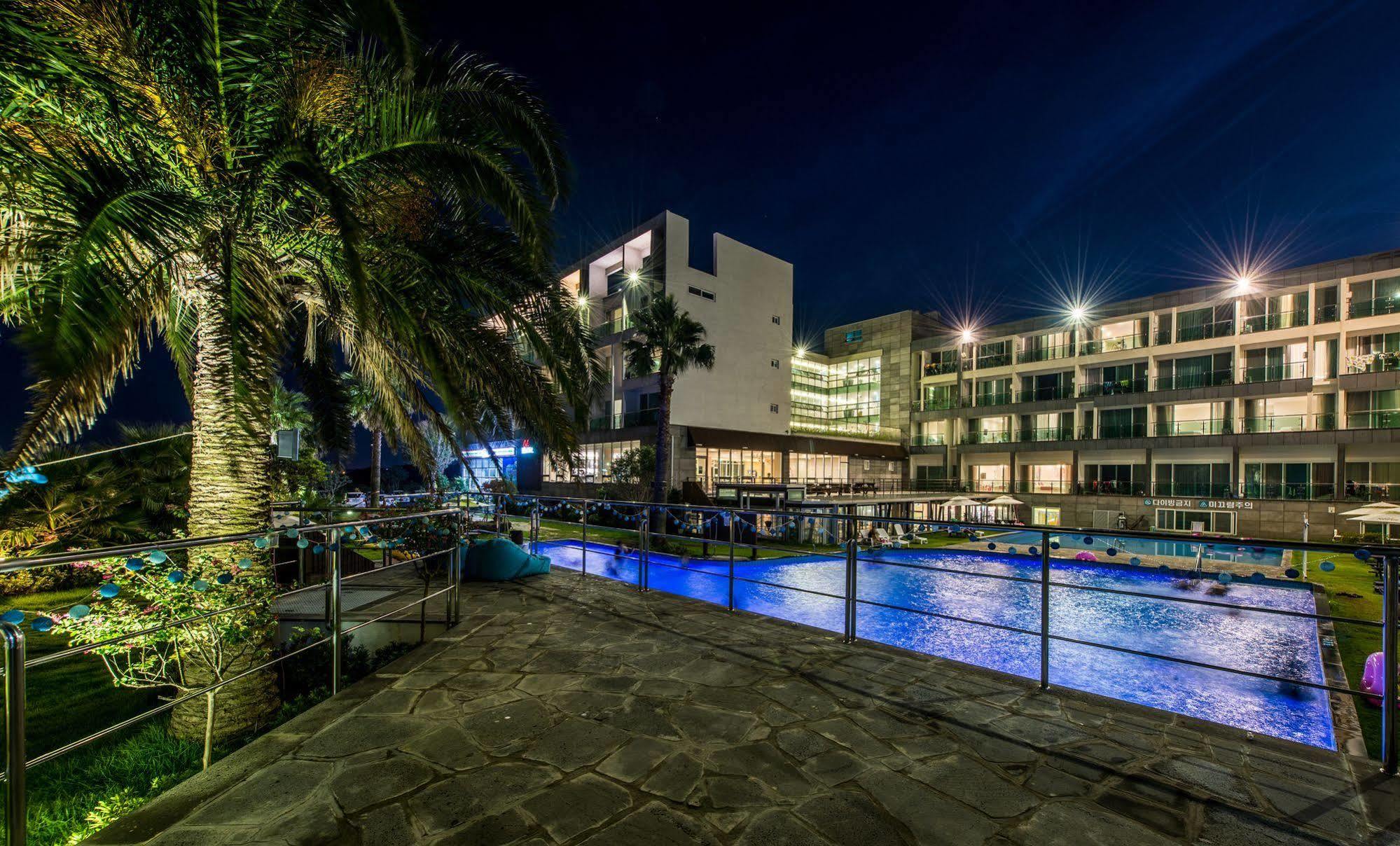 The Four Graces Resort Jeju Extérieur photo